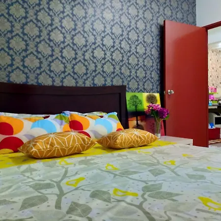 Casa Inderaloka Pantai Batu Buruk Apartment Kuala Terengganu Exterior photo