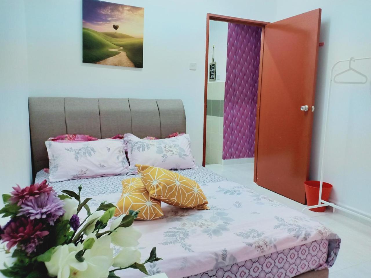 Casa Inderaloka Pantai Batu Buruk * Kuala Terengganu